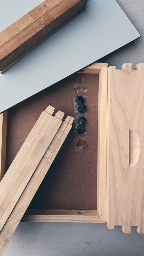 Beehive - SINGLE - FLAT PACK - 8 frame size