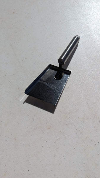 Burr comb scraper shovel