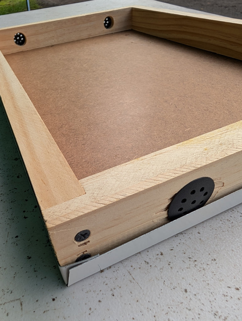 Lid Complete - migratory style - 8 frame size Assembled- inc Vents