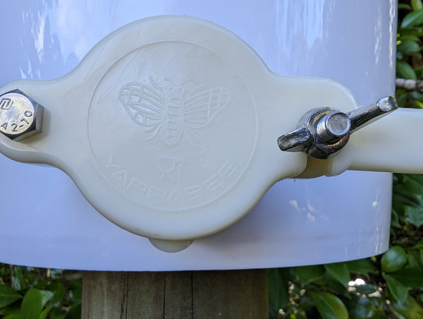 Honey Bucket with honey gate - 15Ltr