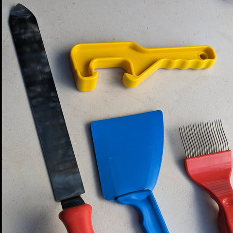 Honey harvesting is easy with this basic set of knife, uncapping comb, honey spatula and bucket opener used to open the honey comb and bucket and clean all of the beeswax