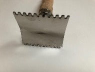 Queen Excluder Cleaning Tool