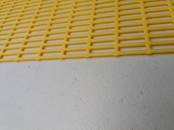 8 Frame Queen Excluder - Plastic