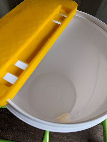 Comb Uncapper holder