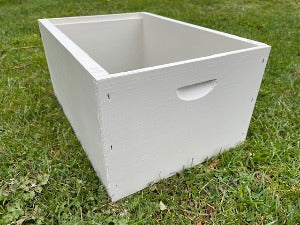 bee hive box, beehive deep super, beehive painted box for australian beekeepers for sale.  