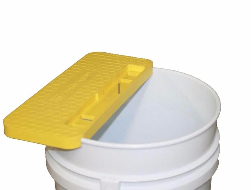 Comb Uncapper holder