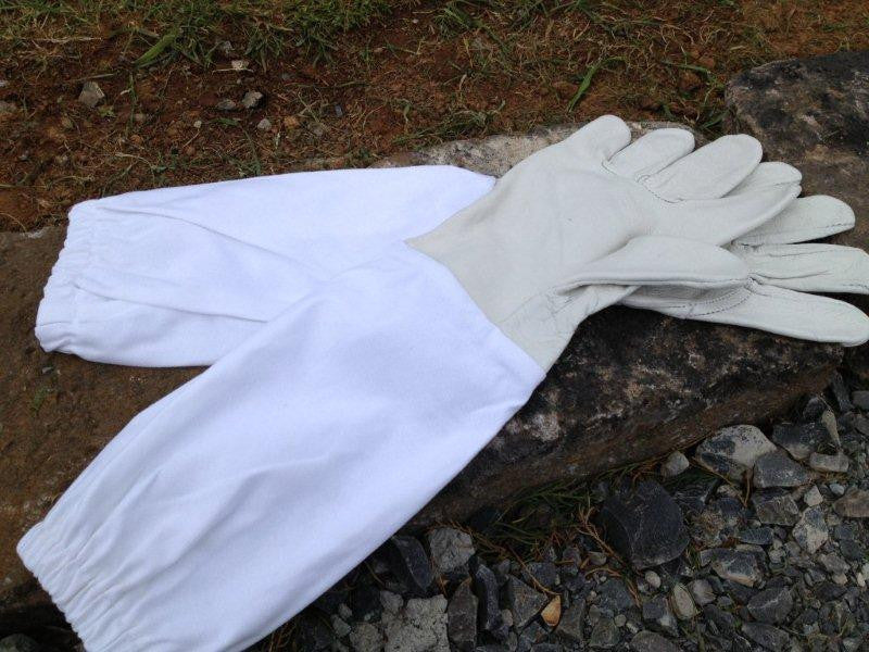 Picture of beekeeping gloves for backyard beekeepers australia